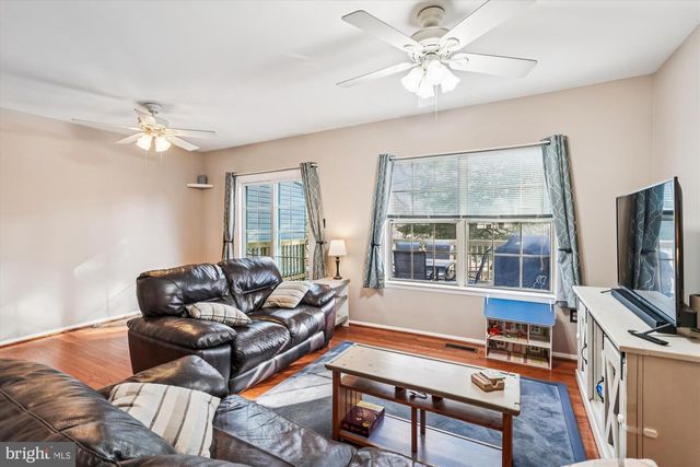 9514 WHITE PILLAR TER, Gaithersburg, MD 20882