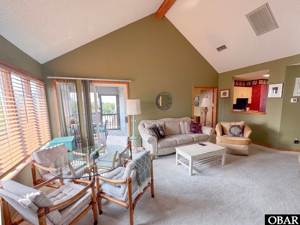 Image 7 of property listing at 122 Jay Crest Road, Duck, NC 27949