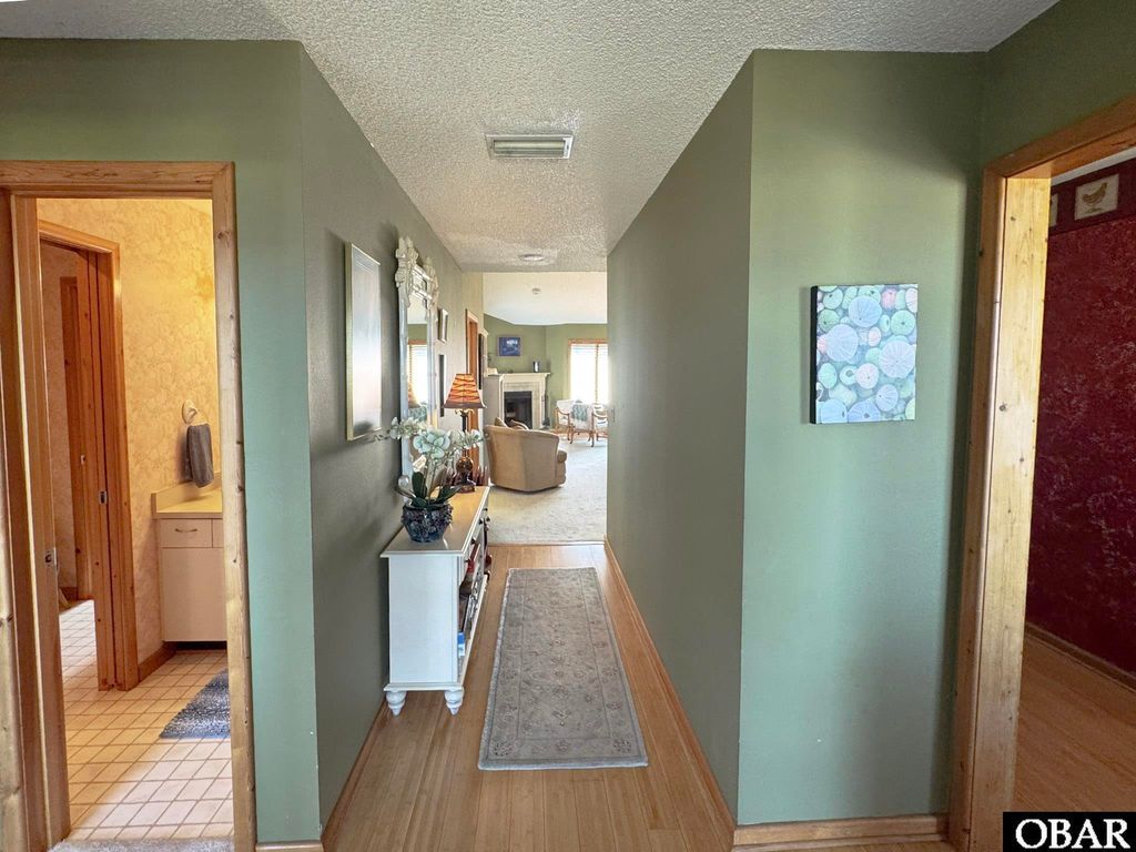 Image 10 of property listing at 122 Jay Crest Road, Duck, NC 27949