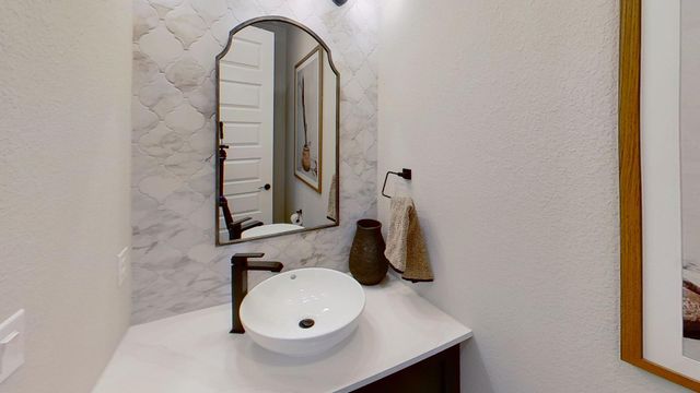 1001 Painted Horse DR, Georgetown, TX 78633