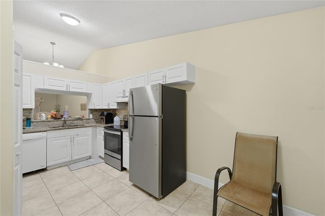 88 WINTER RIDGE CIRCLE, Orlando, FL 32835