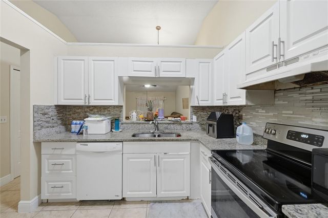 88 WINTER RIDGE CIRCLE, Orlando, FL 32835