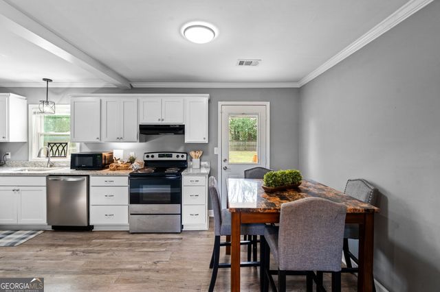 717 Bernard Drive, Warner Robins, GA 31093