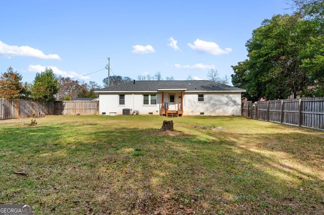 717 Bernard Drive, Warner Robins, GA 31093