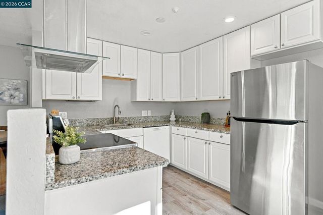 1880 Premier Pl., Concord, CA 94520