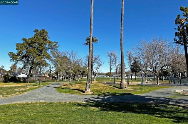 1880 Premier Pl., Concord, CA 94520