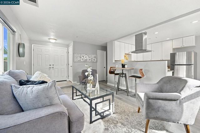 1880 Premier Pl., Concord, CA 94520