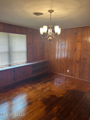 4806 Kendall Avenue, Gulfport, MS 39507