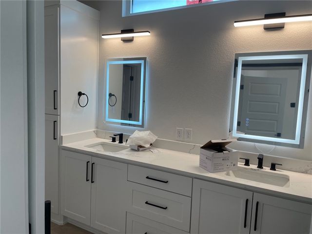 18 Hamilton, Bella Vista, AR 72715