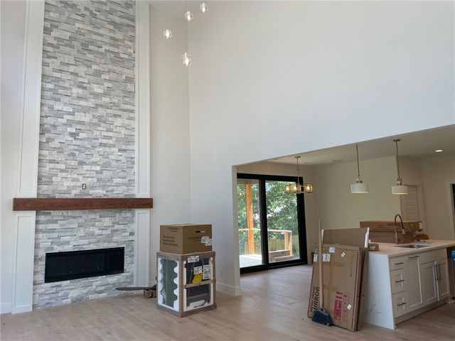 18 Hamilton, Bella Vista, AR 72715