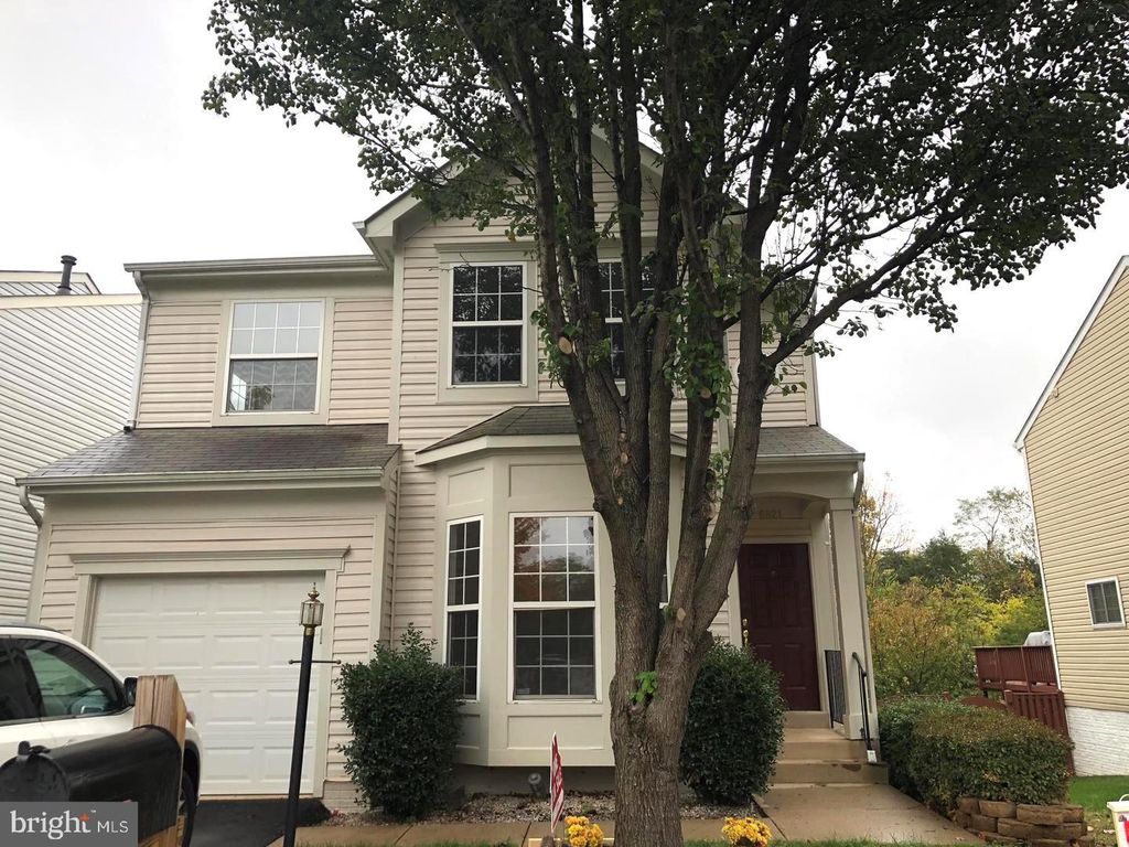 6821 HOLLOW GLEN CT, Gainesville, VA 20155
