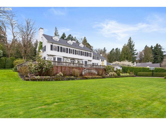 2393 S MILITARY Rd, Portland, OR 97219