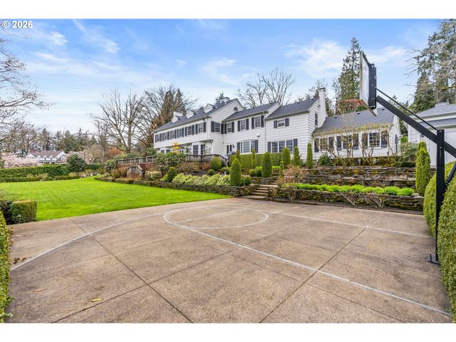 2393 S MILITARY Rd, Portland, OR 97219
