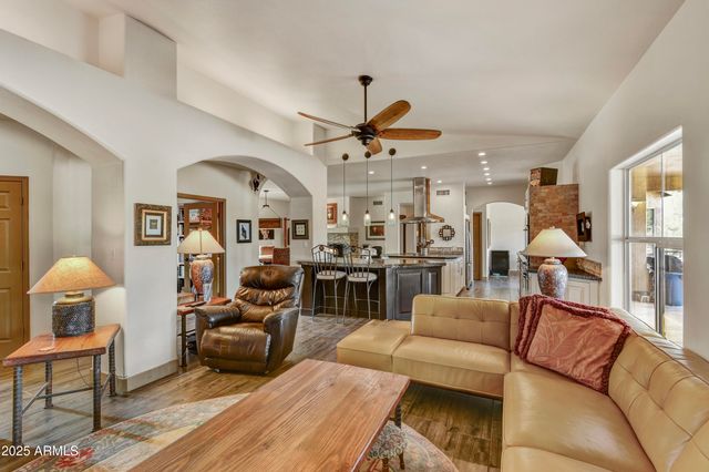 6032 E Skinner Drive, Cave Creek, AZ 85331