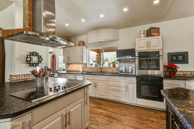 6032 E Skinner Drive, Cave Creek, AZ 85331