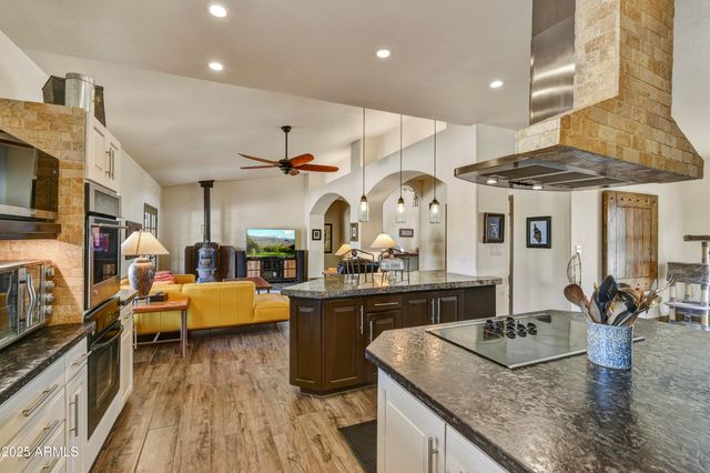 6032 E Skinner Drive, Cave Creek, AZ 85331