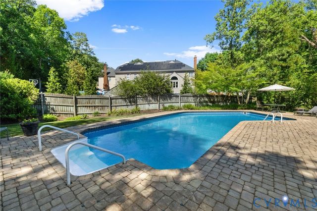 4016 Tottenham Ct, Henrico, VA 23233