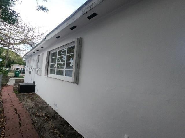 3062 NW 60th St, Miami, FL 33142