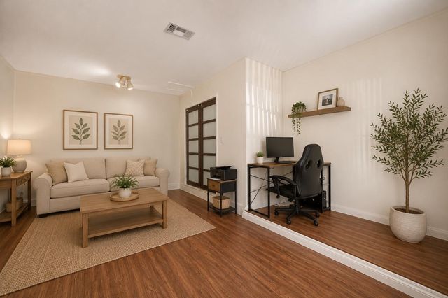10635 Seaford Drive, Houston, TX 77089