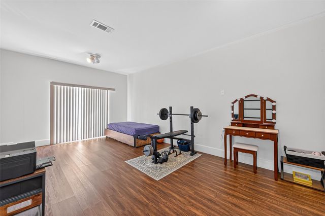 10635 Seaford Drive, Houston, TX 77089