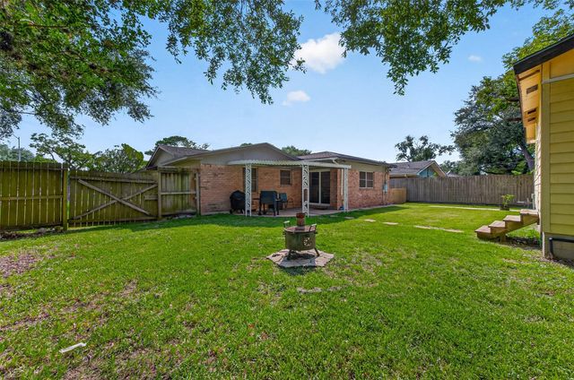 10635 Seaford Drive, Houston, TX 77089