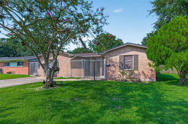 10635 Seaford Drive, Houston, TX 77089