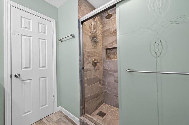 10635 Seaford Drive, Houston, TX 77089