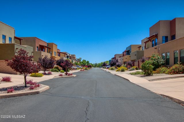 383 E Croydon Park Road, Tucson, AZ 85704