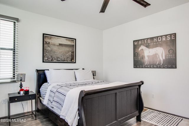 383 E Croydon Park Road, Tucson, AZ 85704