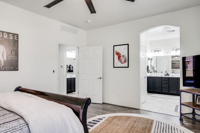 383 E Croydon Park Road, Tucson, AZ 85704