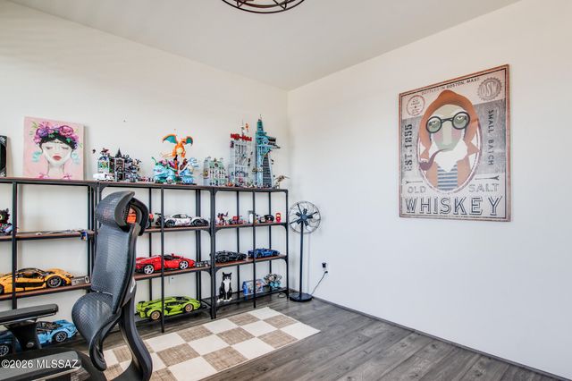 383 E Croydon Park Road, Tucson, AZ 85704