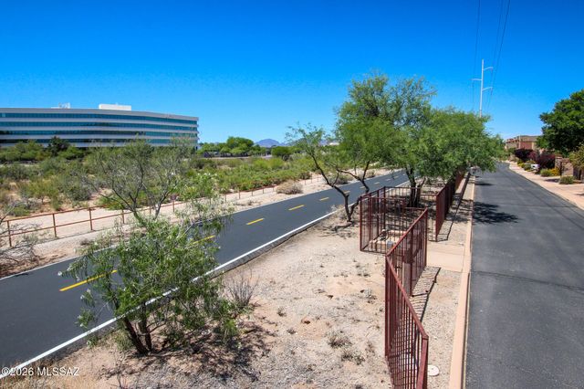 383 E Croydon Park Road, Tucson, AZ 85704