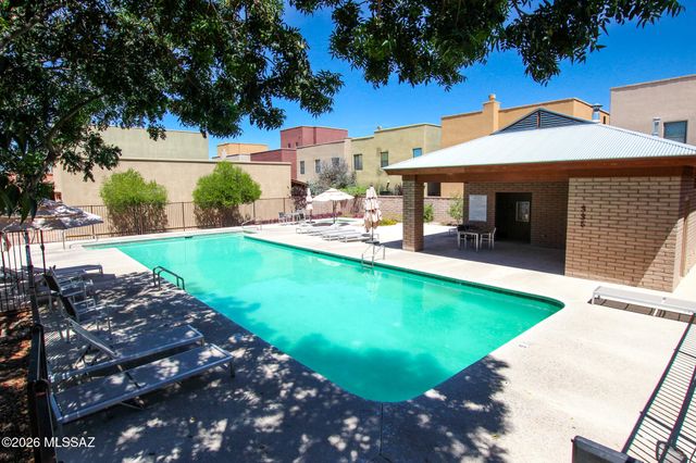 383 E Croydon Park Road, Tucson, AZ 85704