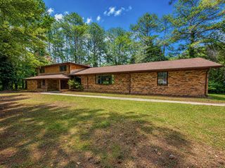 2286 Dawnville Beaverdale Road NE, Dalton, GA 30721