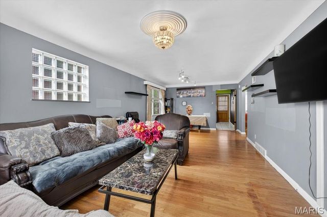 4131 Quincy Street, St Louis, MO 63116