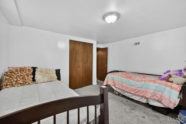 4131 Quincy Street, St Louis, MO 63116