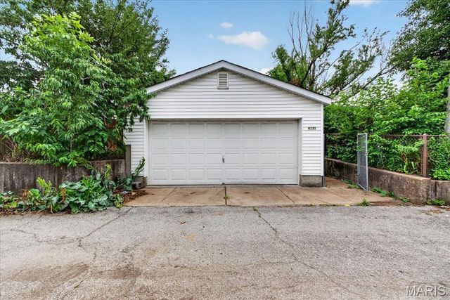 4131 Quincy Street, St Louis, MO 63116