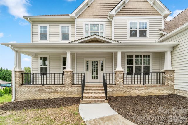 1047 Hearth Lane SW, Concord, NC 28025