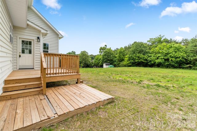 1047 Hearth Lane SW, Concord, NC 28025