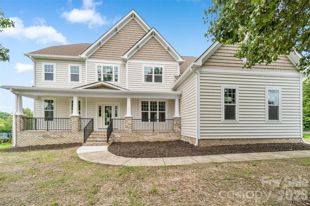 1047 Hearth Lane SW, Concord, NC 28025