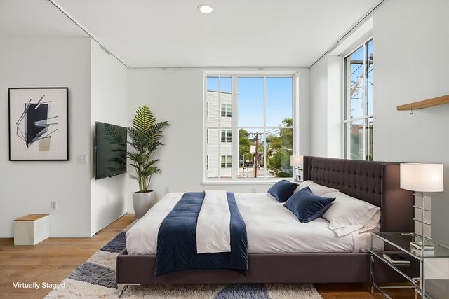 21 Lamartine St 3, Boston, MA 02130