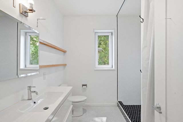 21 Lamartine St 3, Boston, MA 02130