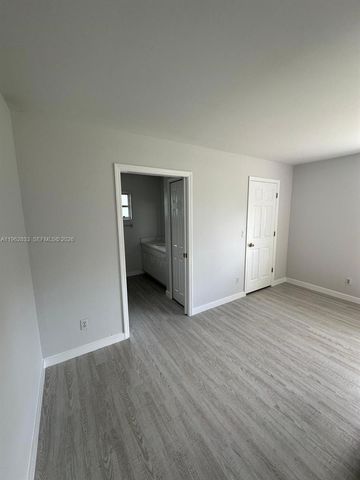 1306 SW 11 th, Cape Coral, FL 33991