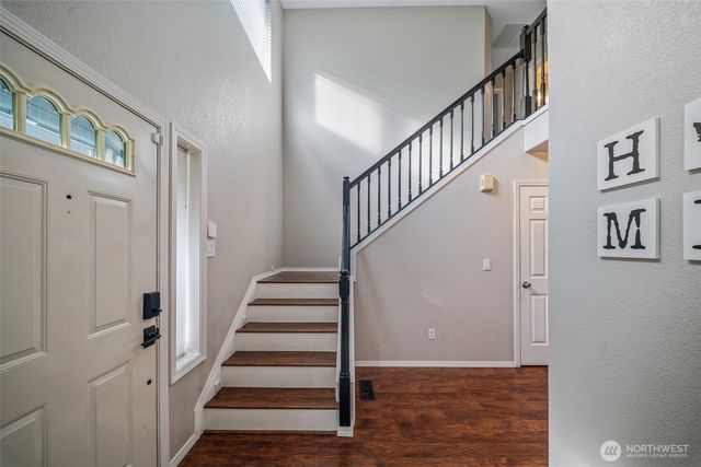 5513 Park Place Loop SE, Lacey, WA 98503