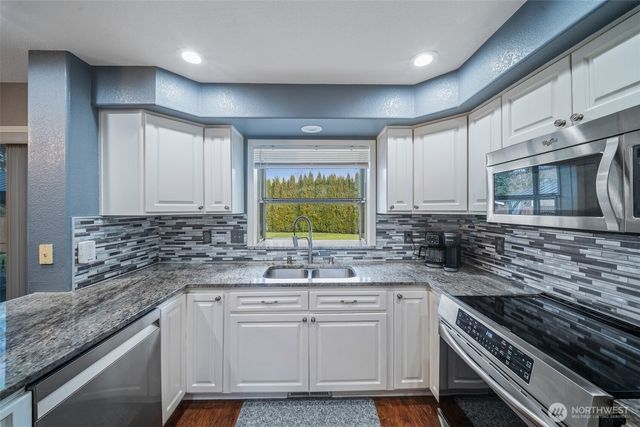 5513 Park Place Loop SE, Lacey, WA 98503