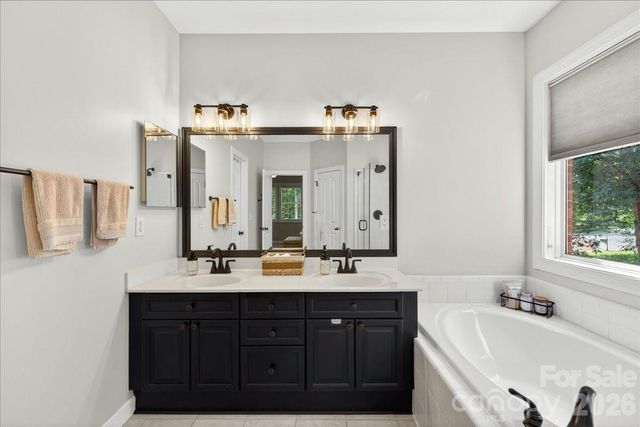 12023 Overlook Mountain Drive, Charlotte, NC 28216