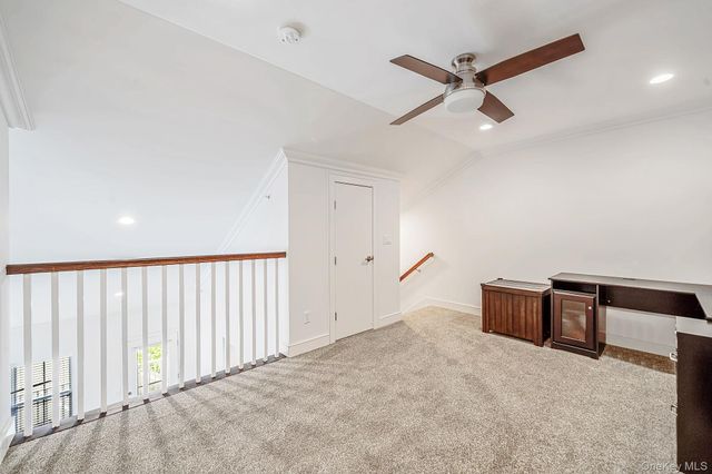 14 Park Drive S, East Islip, NY 11730