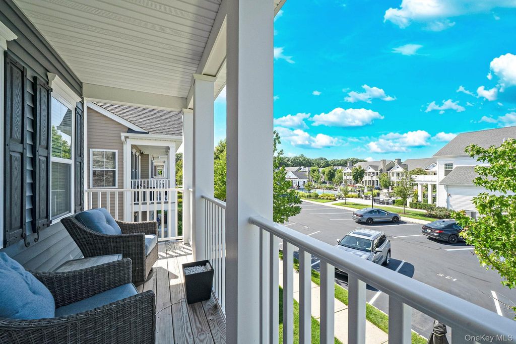 14 Park Drive S, East Islip, NY 11730 — photo 5