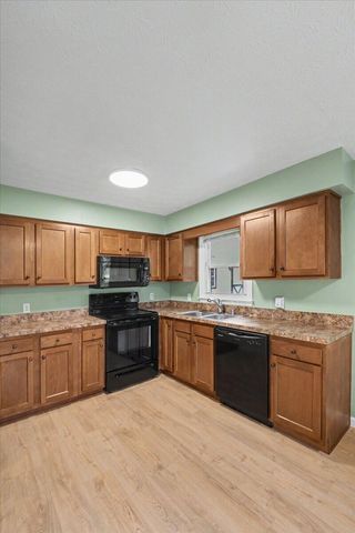 304 Oakwood Drive, Lawrenceburg, KY 40342