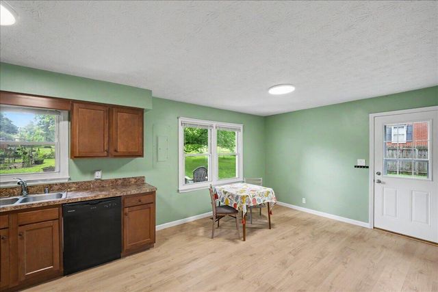 304 Oakwood Drive, Lawrenceburg, KY 40342